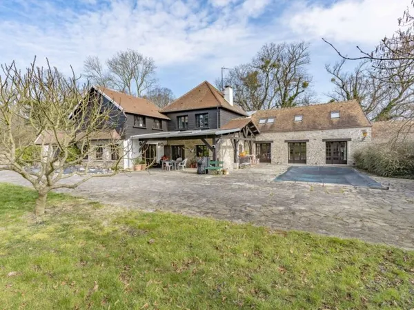 Maison de luxe 17 pièces 549 m²