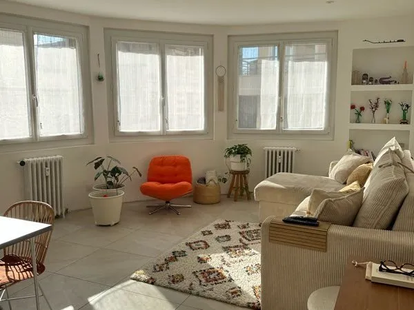 🔥 T2 50m² rénové - Arènes de Nîmes - Idéal investisseur