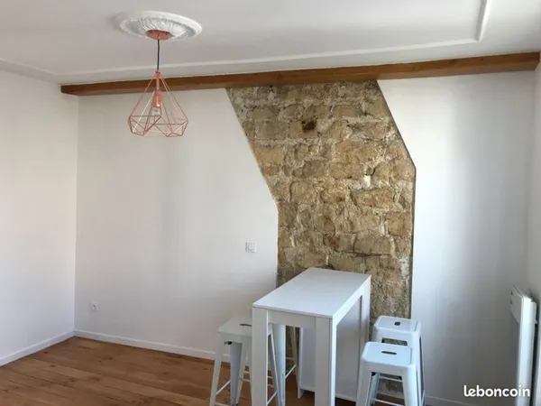 Charmant studio parisien métro Maraichers