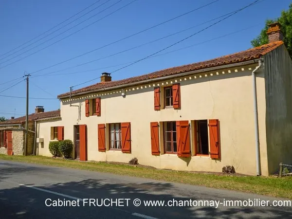 ESSARTS EN BOCAGE - Charmante maison en pierre à rénover