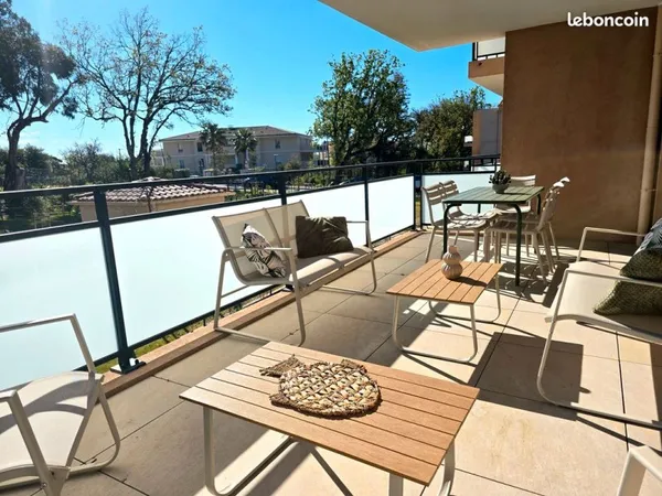 Appartement 3 pièces avec grande terrasse