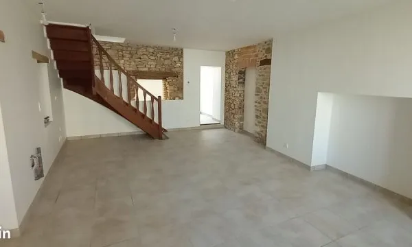 Maison de ville rénovée - 85 m² - 3 chambres - Patio - DPE A - Clisson centre