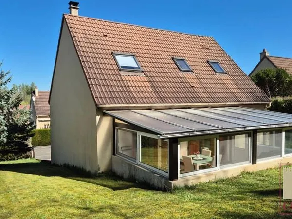 NOGENT LE ROI - MAISON AVEC TROIS CHAMBRES ET TERRAIN