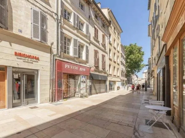 Vente Boutique Avignon(84000) 139 000ï¿oe