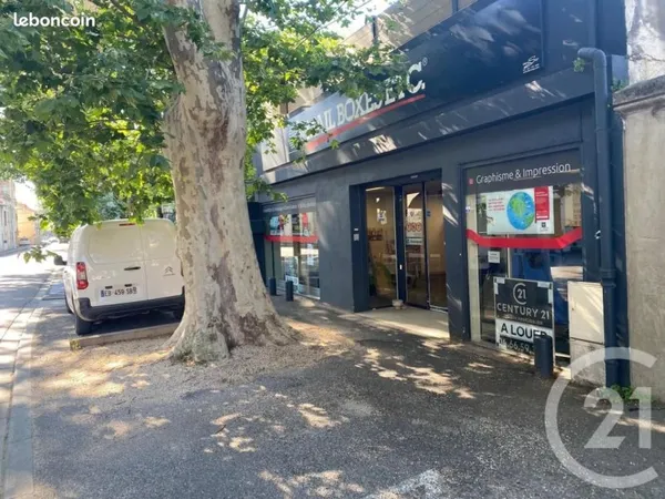 Commerce 150 m²