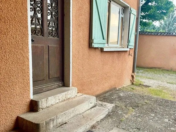 Charmant 2 pièces (69)