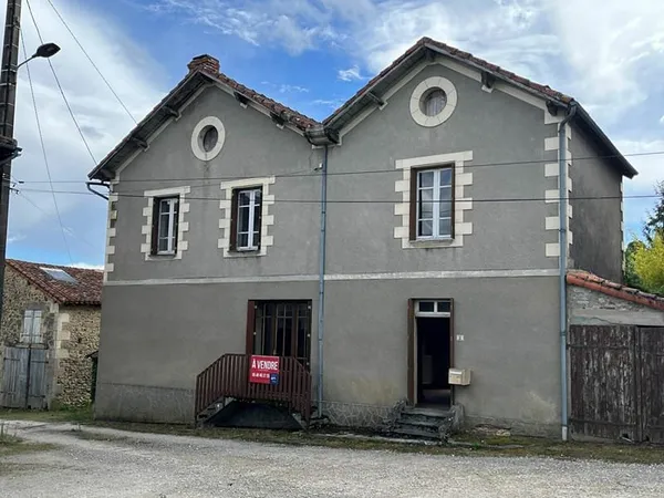 MAISON DE VILLAGE