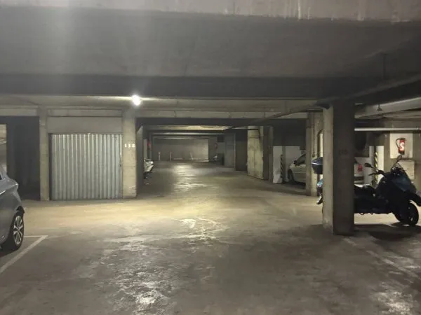 Parking 12 m²
