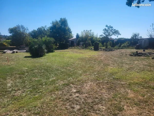Terrain constructible 1229m2