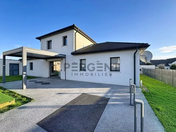 Pavillon Moderne T5 De 154 M² Avec Garage, Terrasse Et Grand Ja