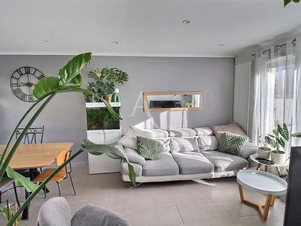 Maison 5 pièces 90 m²