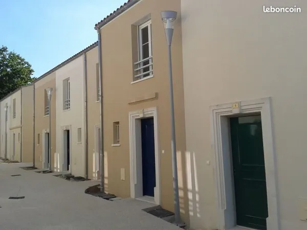 Angoulême Sud - 5 min du centre ville - Maison récente F3 avec jardin