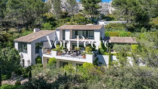 Maison 8 pièces 431 m²