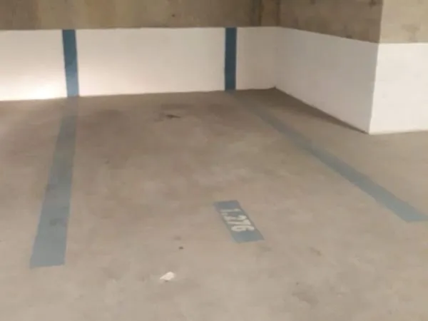 Parking/box Massy
