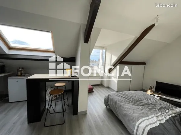 Studio 1 pièce 25 m²