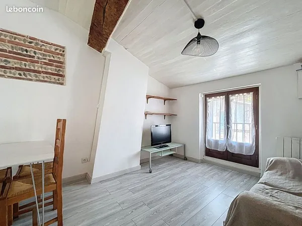 Studio 1 pièce 35 m²
