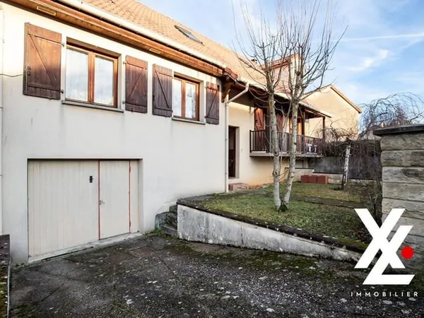 Maison 9 pièces 156 m²