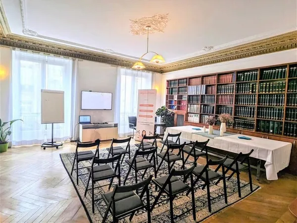 Bureau 300 m²