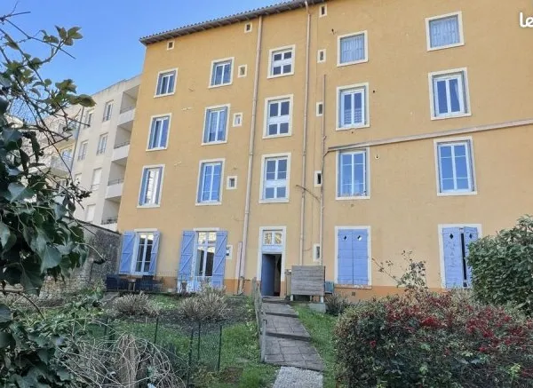 Appartement 3 pièces 84 m²