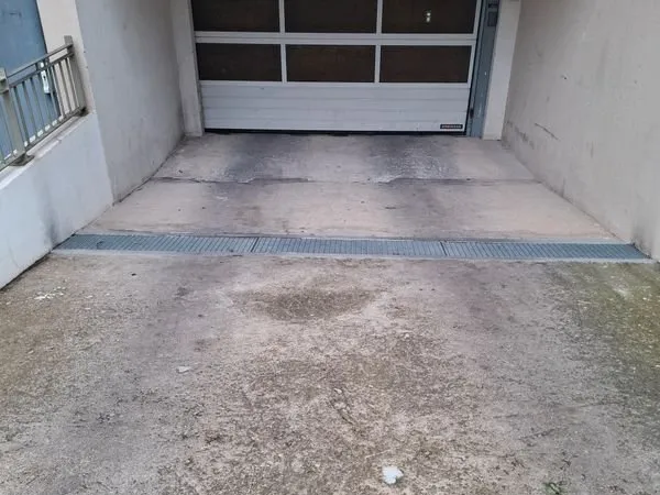 Stationnement Location Marseille   220€