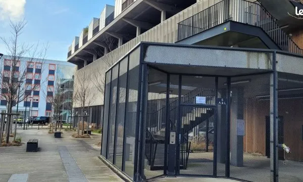 Place de parking de 18 m²