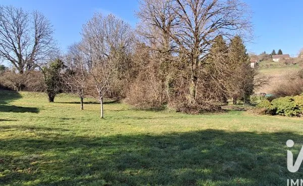 Terrain 1874 m²