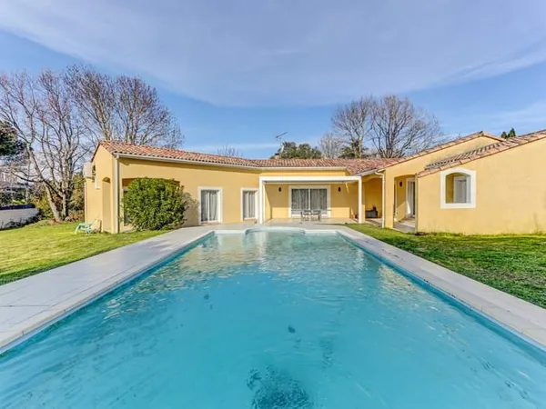 LAPEYROUSSE-FOSSAT Maison 200 m2 à vendre