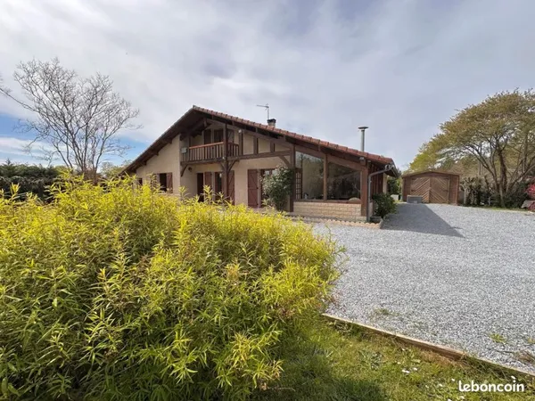 Maison 5 chambres au calme atelier garage terrain