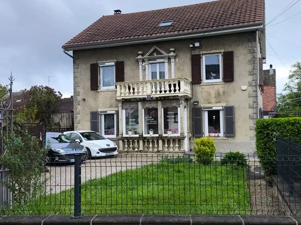 Appartement dans une maison de maître - Valentigney