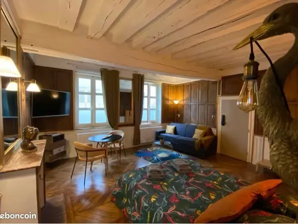Studio meublé 35 m² - Centre Auxerre - Charges comprises