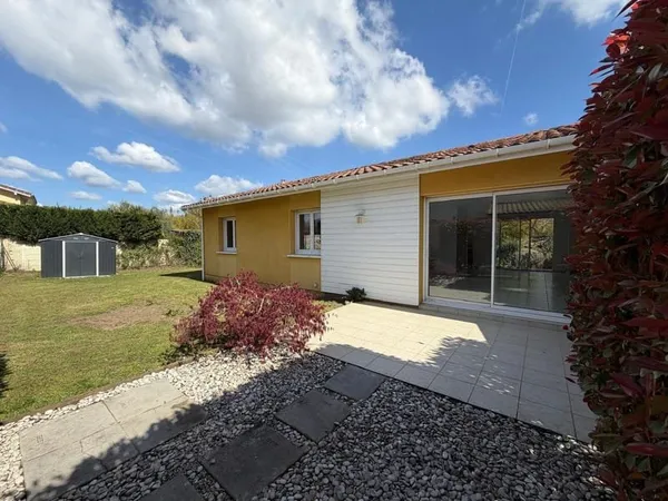 JOLIE VILLA