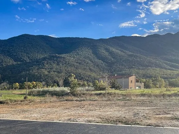 Terrain en individuel 740 m²