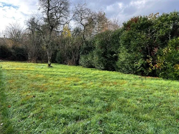 BOISSETTES - TERRAIN A BATIR LOT AVANT 1106M2
