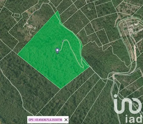 Terrain 87851 m²