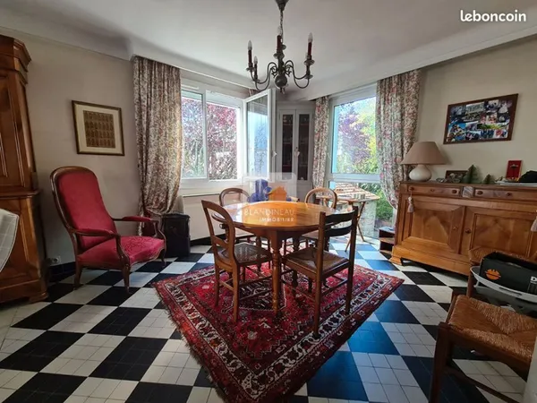 Maison 8 pièces 150 m²