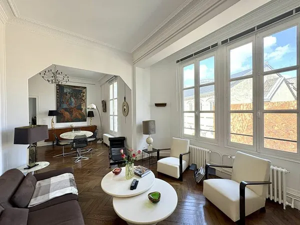 Appartement T4 de 88,80 m² , 2 chambres, cours Pasteur