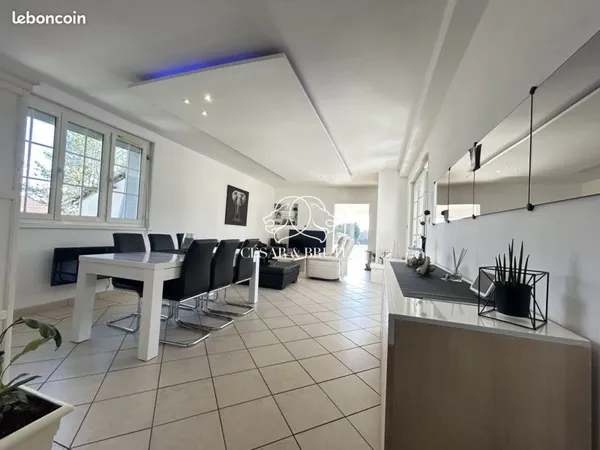 Maison 6 pièces 150 m²