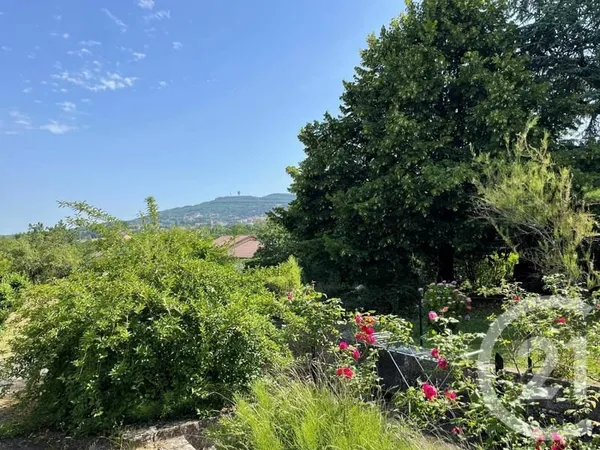 Terrain 404 m²
