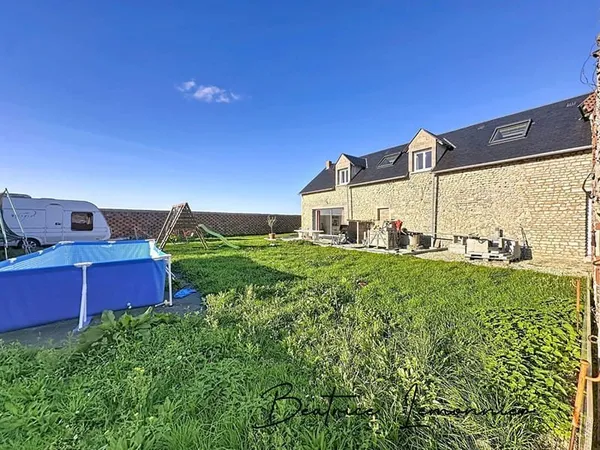Maison en U, sur Nancray Sur Rimarde 8 pièce(s) 238,70 m2