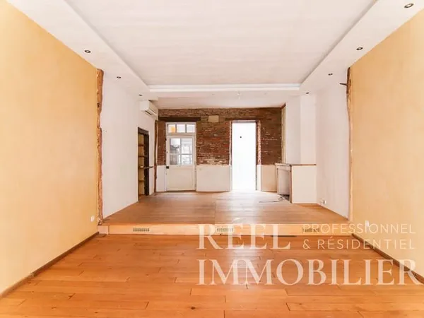 Local commercial avec vitrine - Hyper centre