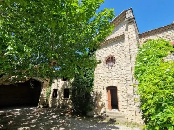 Maison 8 pièces 200 m²