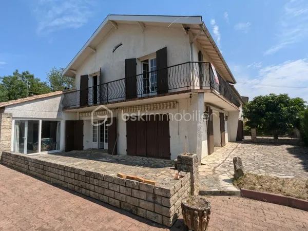 Maison 11 pièces 250 m²