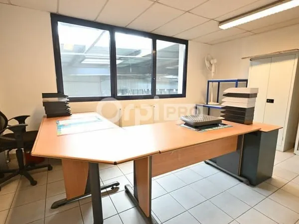 Bureaux 122 m²
