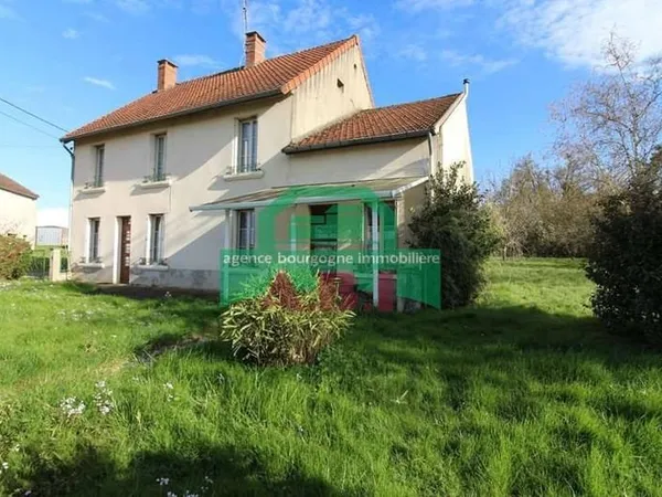 Maison 8 pièces 413 m²