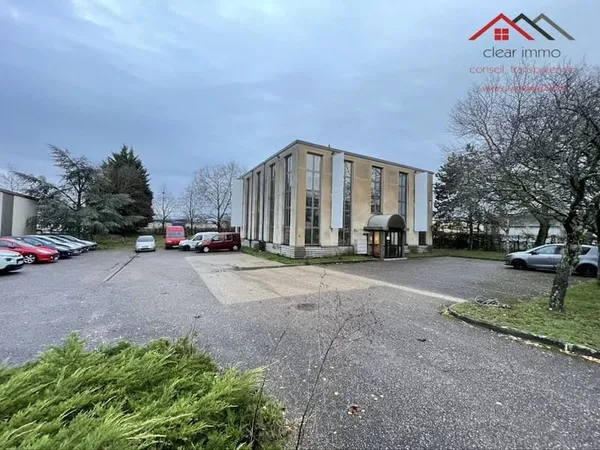 Bureaux 750 m²