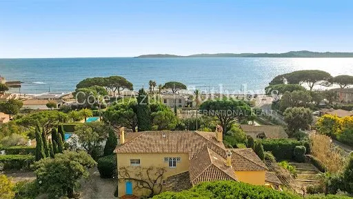 Maison 14 pièces 560 m²