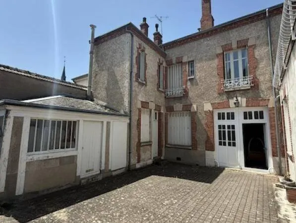 Maison de ville 497 m²