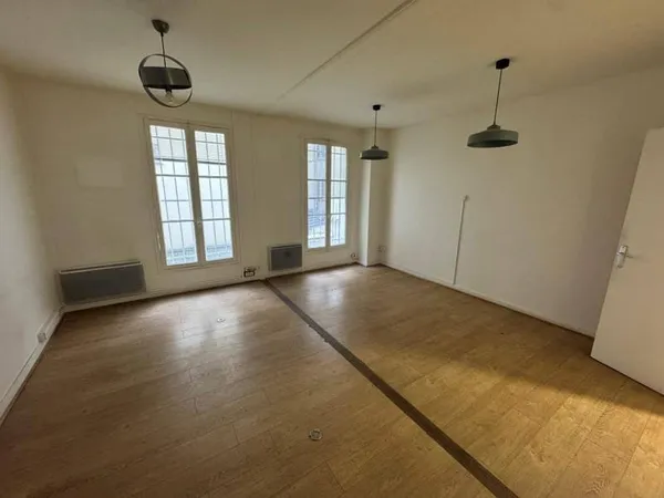 Bureaux 85 m²