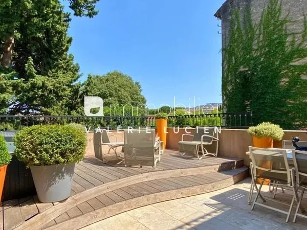 Unique et Exceptionnel appartement de standing en centre ville de Saint-Rémy-de-Provence