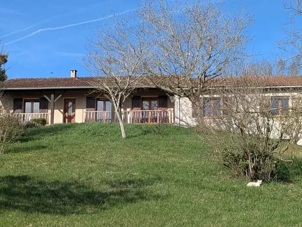 Maison familiale vue panoramique entre Albi et Gaillac